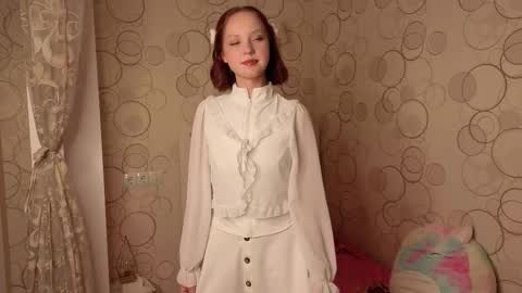 Maisie online show from October 14, 5:59 pm