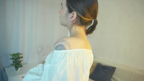 Snapshot of makedafreshley chatting on October 21, 8:51 am Eva online show from October 21, 8:51 am