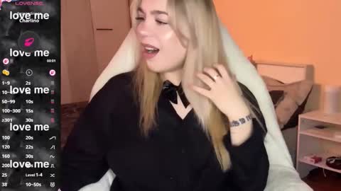 maksisisia online show from October 26, 2:34 pm