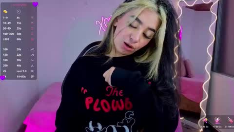 Malory  online show from December 2, 7:16 pm