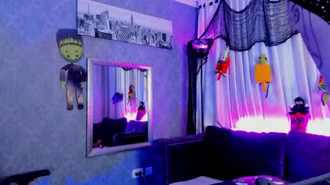   online show from October 29, 5:48 pm