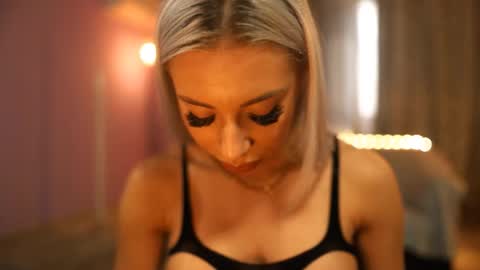 Anto Lovense is Active My pleasure is in your hands Private is Open online show from September 30, 7:36 am