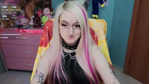 Manuela online show from November 23, 4:48 am