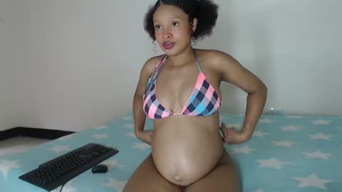 Snapshot of mar_aimy chatting on March 6, 8:37 pm Mar online show from March 6, 8:37 pm