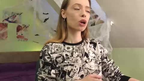  - Alisa online show from October 31, 6:26 am