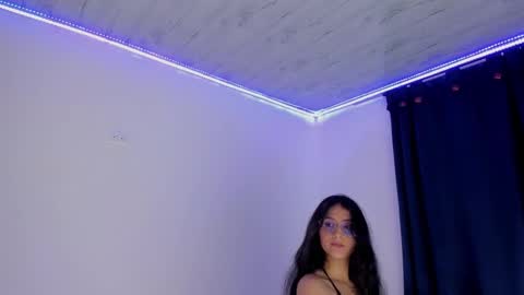 mari_mar69 online show from January 27, 9:44 am