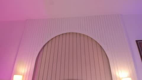 Maria  online show from February 7, 1:15 pm