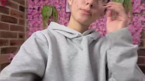 Maria online show from March 5, 8:37 pm