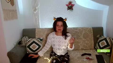 Maria online show from December 1, 9:28 pm