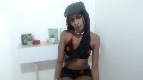 mariajosekm online show from November 22, 11:07 pm