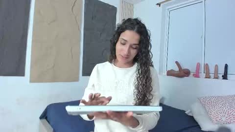 Marian online show from February 5, 11:24 am