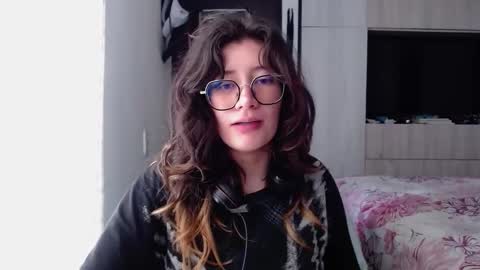 Mariana online show from October 10, 4:12 pm