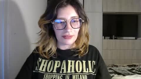 Mariana online show from December 17, 6:09 pm