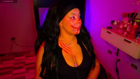 Mariana Prada online show from October 18, 5:54 am