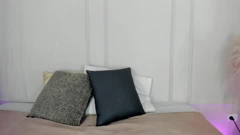 Maria Pettit online show from February 3, 10:53 am