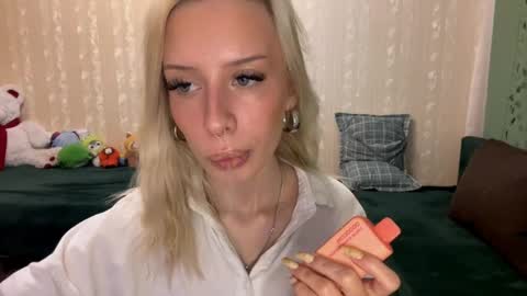 Molly online show from September 11, 6:14 am