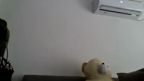 Snapshot of mariea375105 chatting on October 26, 1:45 am MommyMarie online show from October 26, 1:45 am