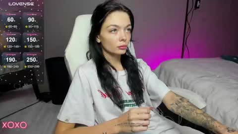 Snapshot of mariella__adams chatting on September 24, 2:05 pm Maria  online show from September 24, 2:05 pm