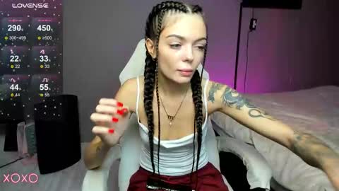 Snapshot of mariella__adams chatting on October 28, 10:43 am Maria  online show from October 28, 10:43 am