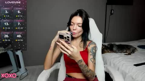 Snapshot of mariella__adams chatting on October 4, 7:18 pm Maria  online show from October 4, 7:18 pm