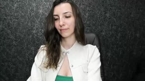 marielleanker online show from November 15, 12:55 am