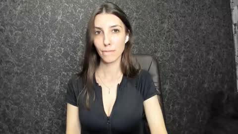 marielleanker online show from September 23, 10:46 am