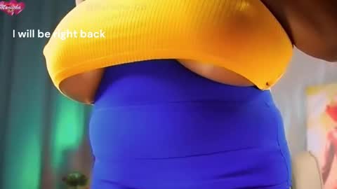 Snapshot of mariicha chatting on February 15, 6:23 am Nikita - Scroll down and read my bio please. New Pictures in Bio online show from February 15, 6:23 am