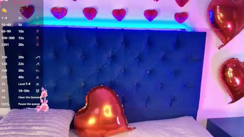 Mariluu  online show from February 13, 1:46 pm