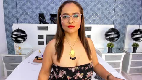 Marilyn Vega online show from December 24, 2:54 pm