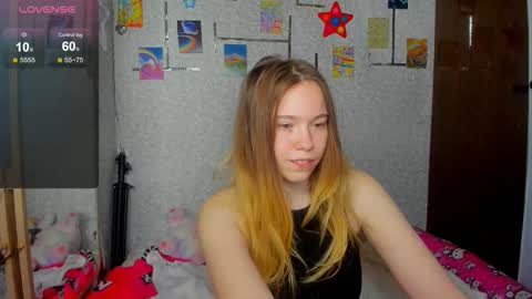 Snapshot of marryjanes chatting on October 6, 8:53 am marryjanes online show from October 6, 8:53 am