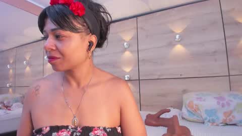 martina touss  online show from November 29, 1:37 pm