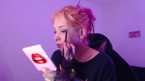                      100   online show from November 24, 6:37 am