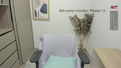 Snapshot of mary_mae chatting on March 7, 12:58 am Girl of your dreams  online show from March 7, 12:58 am