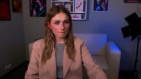 Mary online show from December 22, 8:23 pm