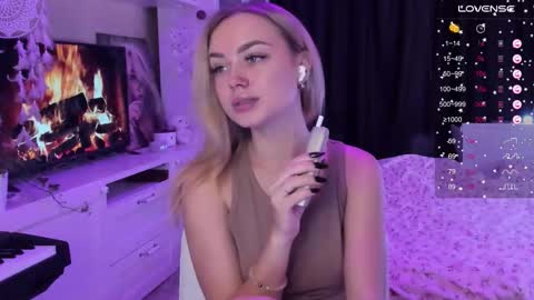 Mary online show from October 17, 8:34 pm