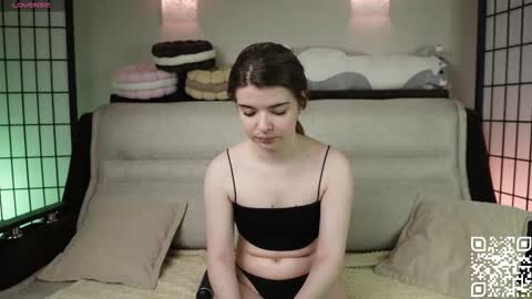 Mary online show from September 12, 1:39 am