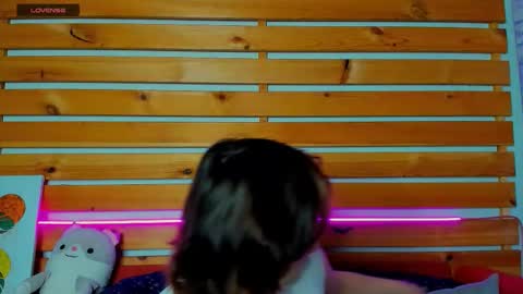 marybryantt online show from February 18, 7:40 am