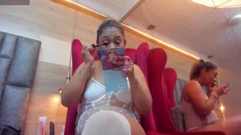 maryhawkey online show from February 9, 11:34 am