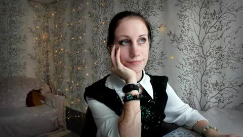 Snapshot of marylou_ chatting on September 14, 8:01 am Mary Lou online show from September 14, 8:01 am