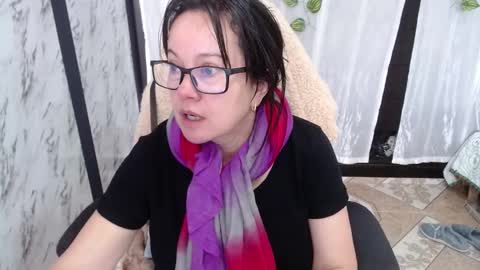 Snapshot of mature_wolf chatting on February 25, 4:25 pm Sonia online show from February 25, 4:25 pm