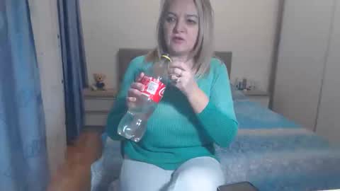 maturediana online show from February 28, 4:23 am