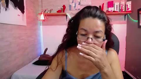 maturepure_ online show from November 4, 11:10 pm