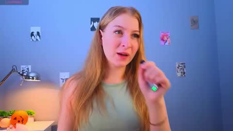 maureencoombs online show from November 7, 4:18 am