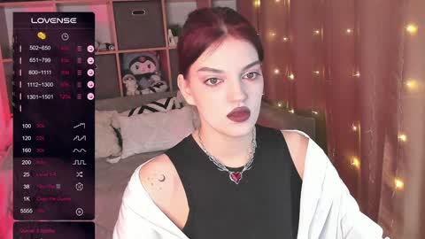 Mavis online show from December 14, 10:39 pm