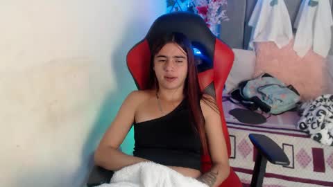 maxinesex_ online show from October 11, 3:15 pm