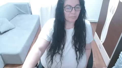 Maya online show from March 29, 10:03 am