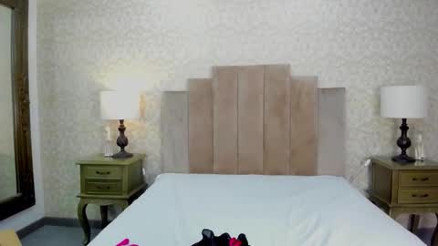   Maya Capriles  online show from November 11, 8:28 pm