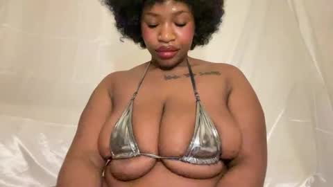 mayluvsu online show from January 16, 2:07 am