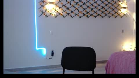 megam manze00 online show from November 20, 11:28 pm