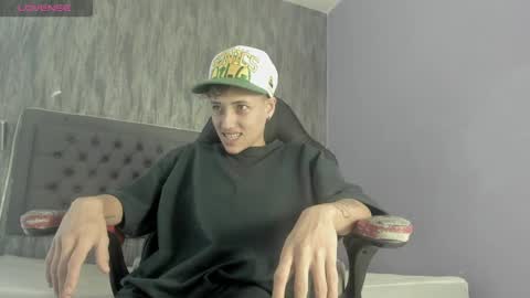 M E G A N online show from January 26, 6:27 pm